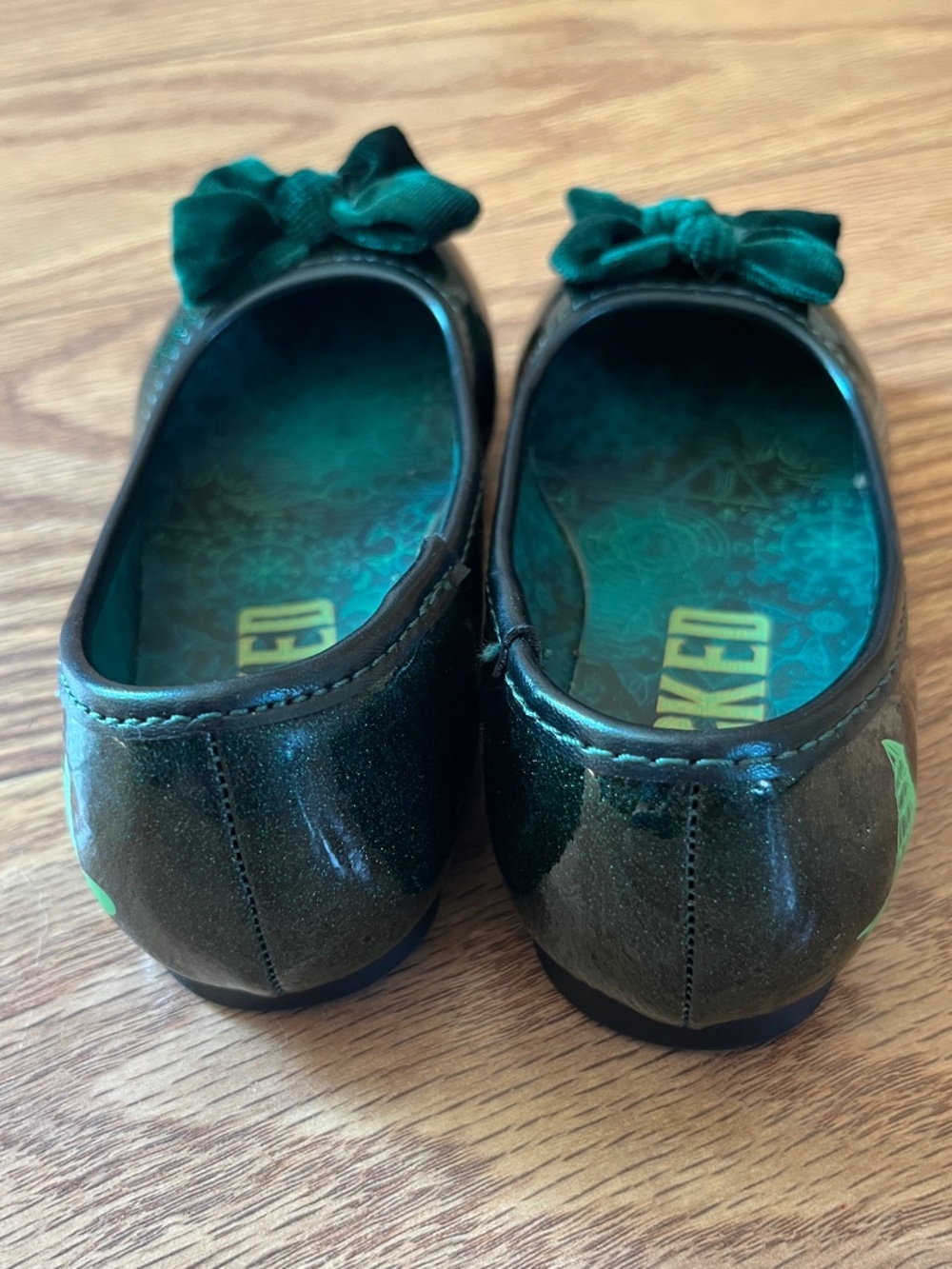 Wicked Glitter Green Flats with Velvet Bow - Picture 4 of 6